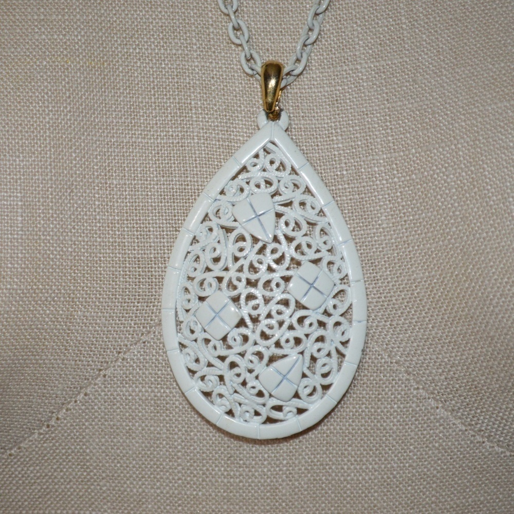 Vintage White Enamel Necklace
